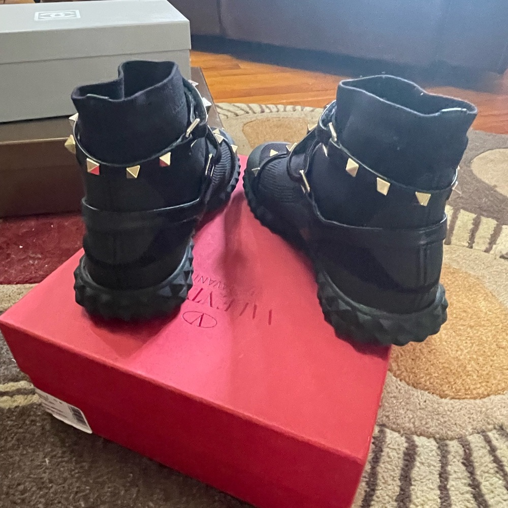 Valentino Bodytech Rockstud Sneakers Black - Size 38 (fits like 39.5) - Picture 5 of 8